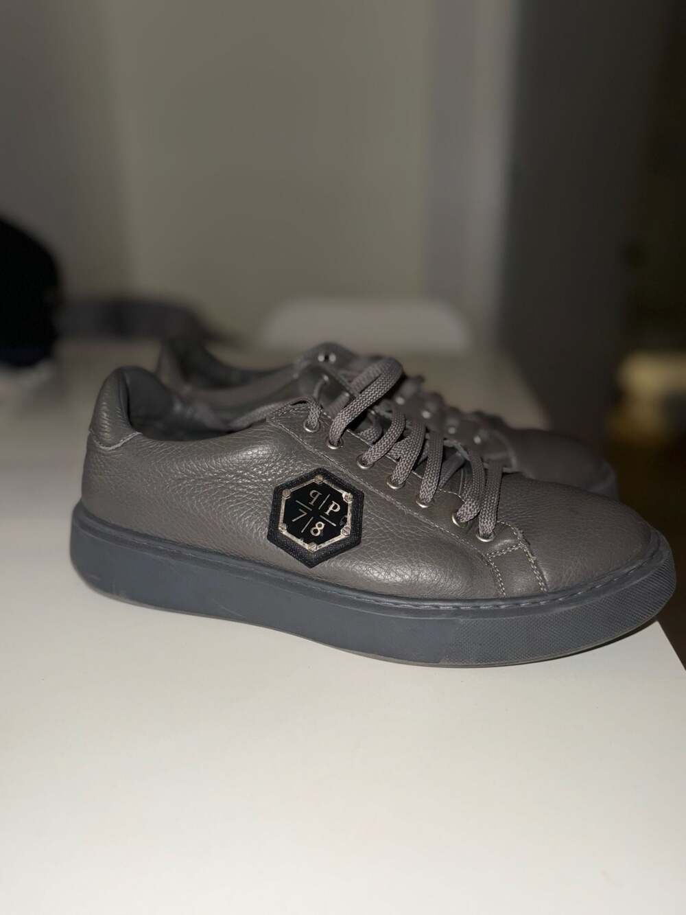 Philipp Plein Gray Hexagon Logo Nappa Leather Lo-Top Sneakers - Picture 3 of 7